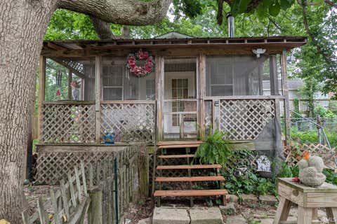 Tiny photo for 920 N Madison Street, Bloomington, IN 47404 (MLS # 202625447)
