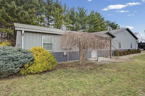 Tiny photo for 1802 W Monroe Street, Kokomo, IN 46901 (MLS # 202605475)