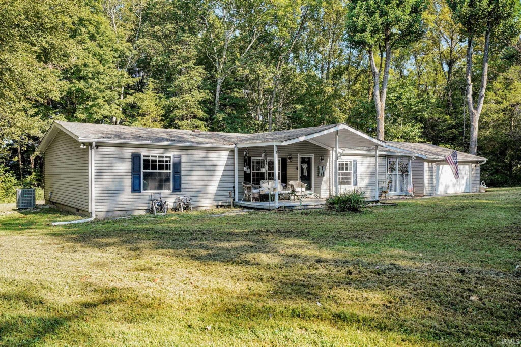 Photo of 78 Jaye Lane, Bedford, IN 47421 (MLS # 202636830)