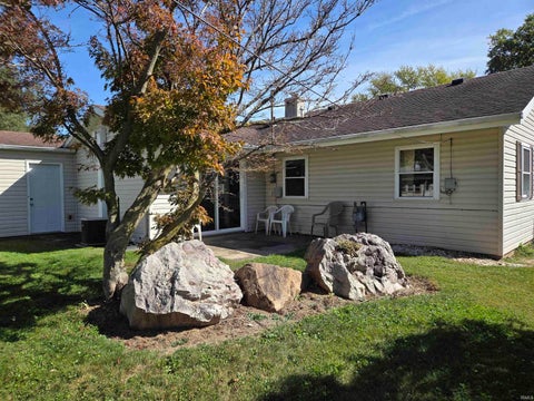 Tiny photo for 1658 W Broadway Street, Kokomo, IN 46902 (MLS # 202641915)