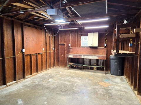 Tiny photo for 1658 W Broadway Street, Kokomo, IN 46902 (MLS # 202641915)