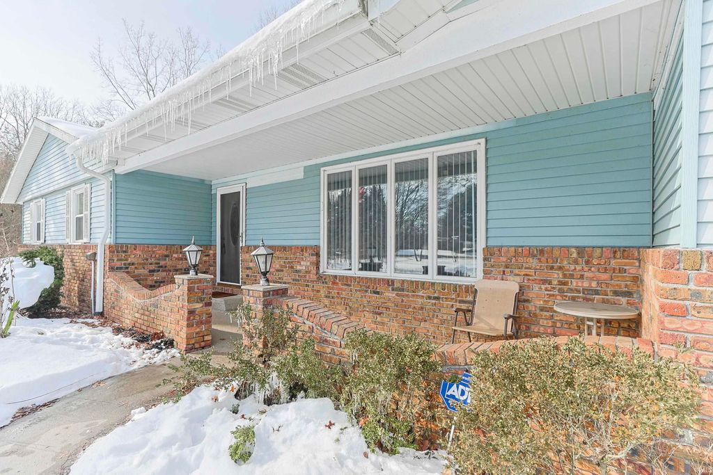 Photo of 54225 Ash Road, Osceola, IN 46561 (MLS # 202603704)