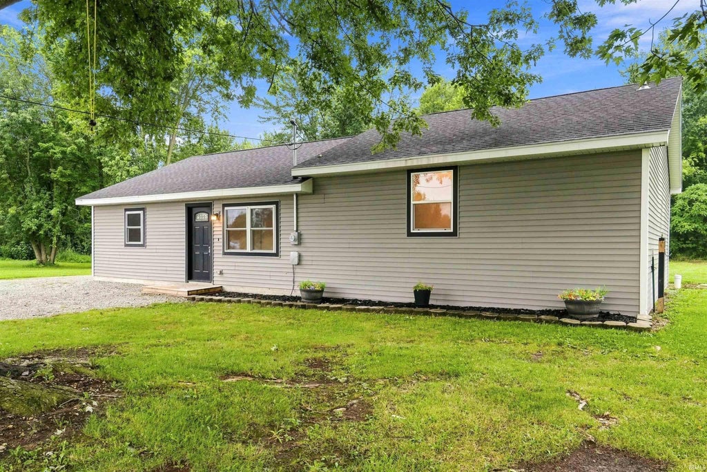 Photo of 2854 S Lima Road, Kendallville, IN 46755 (MLS # 202633362)