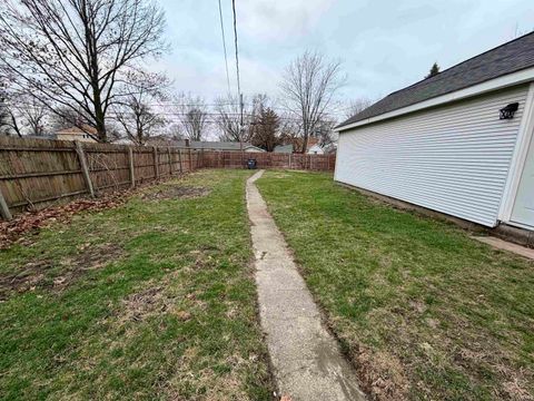 Tiny photo for 1905 S Lafountain Street, Kokomo, IN 46902 (MLS # 202607723)