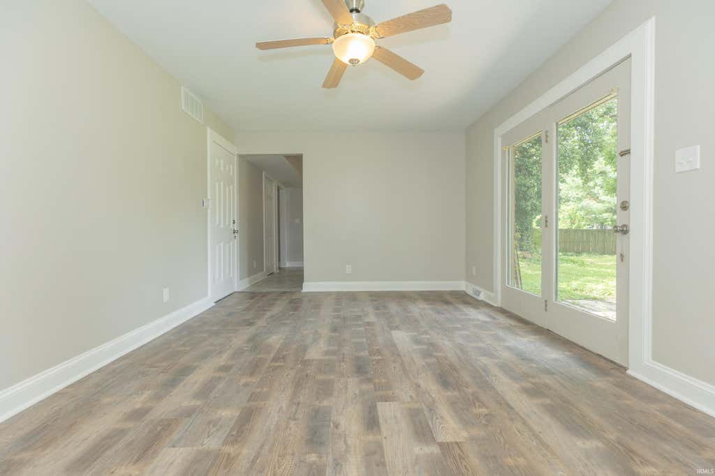 Photo of 8222 N Birch Avenue, Newburgh, IN 47630 (MLS # 202633107)