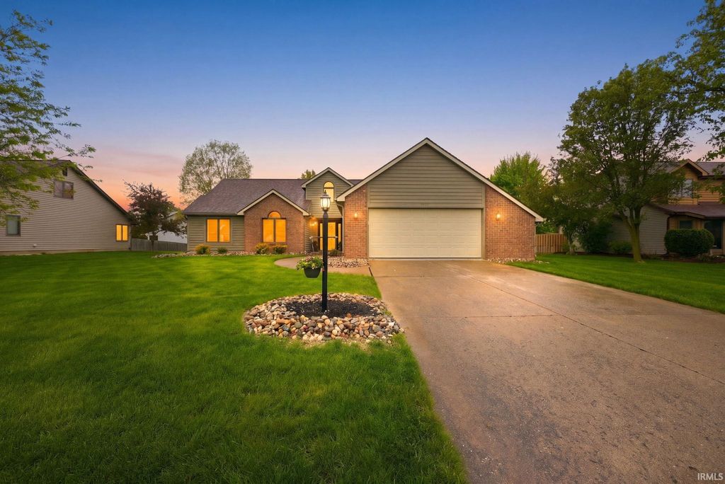 Photo of 9220 White Shell Drive, Fort Wayne, IN 46804 (MLS # 202616839)
