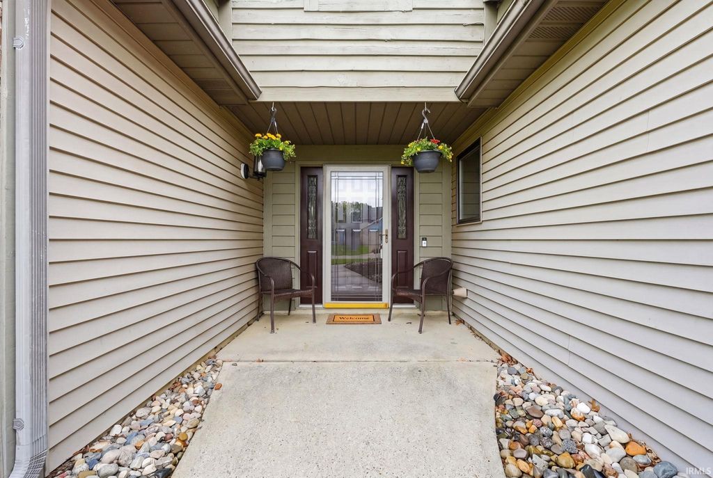 Photo of 9220 White Shell Drive, Fort Wayne, IN 46804 (MLS # 202616839)