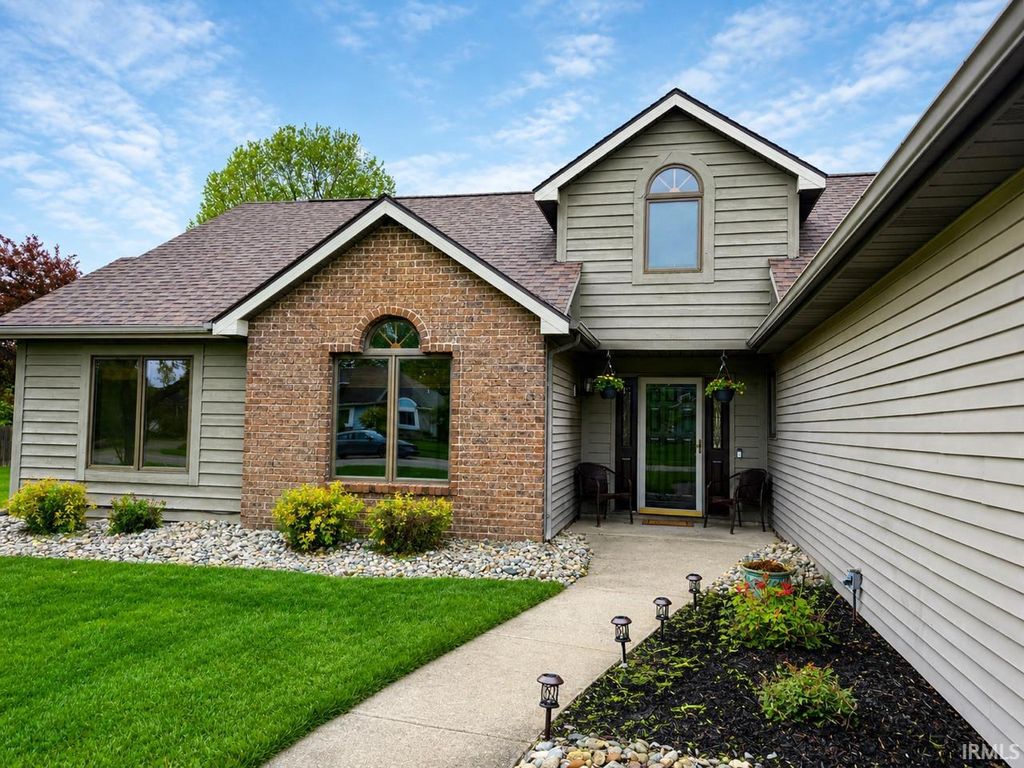 Photo of 9220 White Shell Drive, Fort Wayne, IN 46804 (MLS # 202616839)