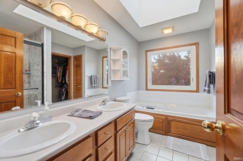 Tiny photo for 2618 Buckhurst Run, Fort Wayne, IN 46815 (MLS # 202644931)