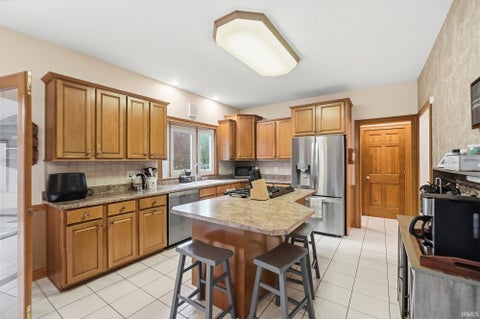 Tiny photo for 2618 Buckhurst Run, Fort Wayne, IN 46815 (MLS # 202644931)