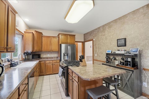 Tiny photo for 2618 Buckhurst Run, Fort Wayne, IN 46815 (MLS # 202644931)