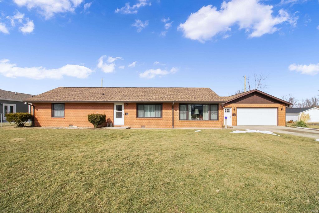 Photo of 4 Crestwood Drive, Winchester, IN 47394 (MLS # 202604949)