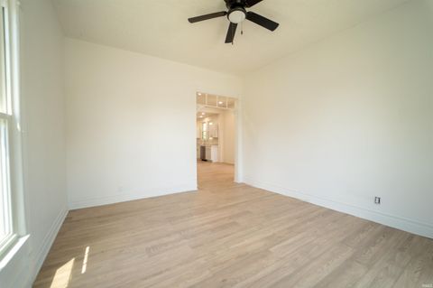 Tiny photo for 821 N Armstrong Street, Kokomo, IN 46901 (MLS # 202526421)