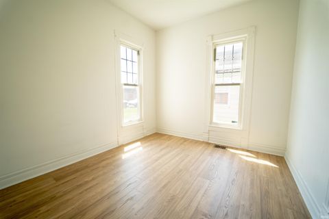 Tiny photo for 821 N Armstrong Street, Kokomo, IN 46901 (MLS # 202526421)