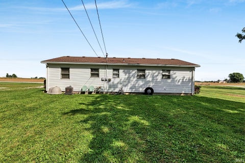 Tiny photo for 736 N Ash Street, Tipton, IN 46072 (MLS # 202638692)