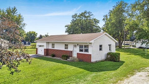Tiny photo for 736 N Ash Street, Tipton, IN 46072 (MLS # 202638692)