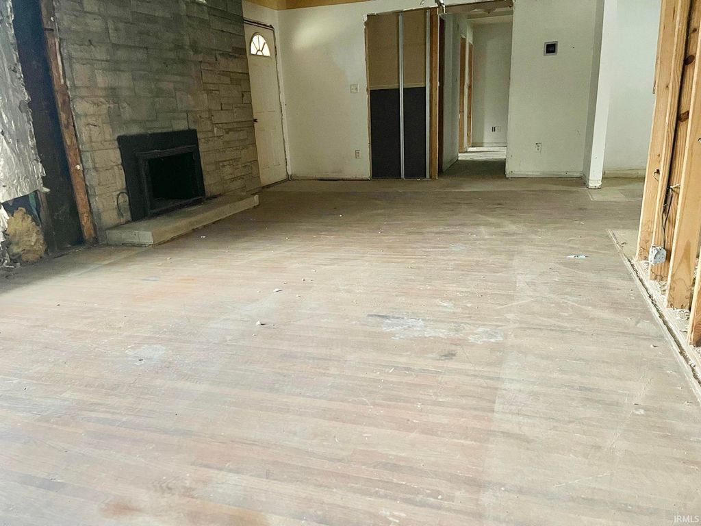 Photo of 11120 SR 57, Evansville, IN 47725 (MLS # 202547926)