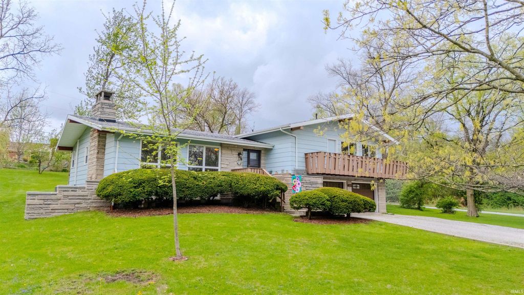 Photo of 3945 N Woodbine Drive, Marion, IN 46952 (MLS # 202613665)