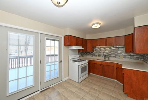 Tiny photo for 441 E Decker Drive, Winamac, IN 46996 (MLS # 202548824)