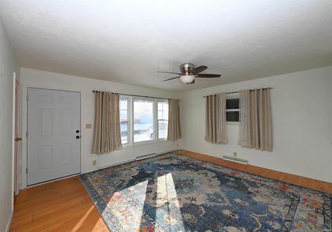 Tiny photo for 441 E Decker Drive, Winamac, IN 46996 (MLS # 202548824)