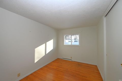 Tiny photo for 441 E Decker Drive, Winamac, IN 46996 (MLS # 202548824)