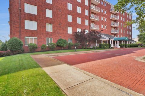 Tiny photo for 100 NW First Street #205, Evansville, IN 47708 (MLS # 202618399)