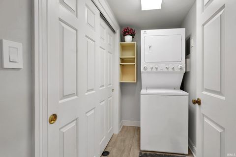 Tiny photo for 100 NW First Street #205, Evansville, IN 47708 (MLS # 202618399)