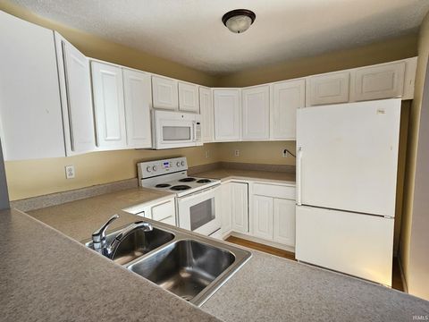 Tiny photo for 3987 S Cramer Circle, Bloomington, IN 47403 (MLS # 202616163)