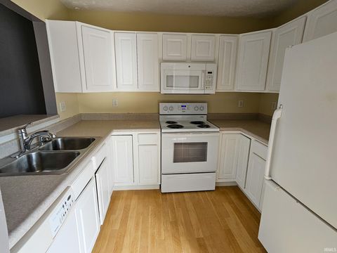 Tiny photo for 3987 S Cramer Circle, Bloomington, IN 47403 (MLS # 202616163)