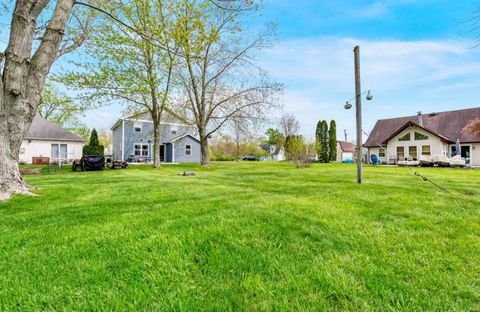 Tiny photo for 9821 N Marine Key Drive, Syracuse, IN 46567 (MLS # 202612685)