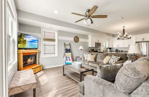 Tiny photo for 9821 N Marine Key Drive, Syracuse, IN 46567 (MLS # 202612685)