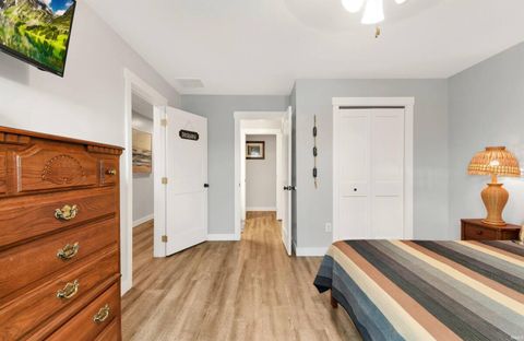 Tiny photo for 9821 N Marine Key Drive, Syracuse, IN 46567 (MLS # 202612685)