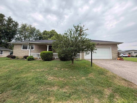 Photo of 17 P Street ST, Bedford, IN 47421 (MLS # 202632780)