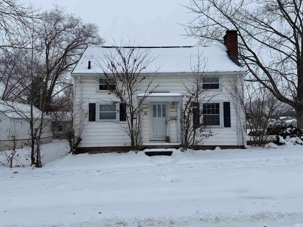 Photo of 4502 Hoagland Avenue, Fort Wayne, IN 46807 (MLS # 202547760)