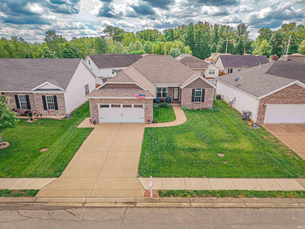 Photo of 2209 Longway Court, Evansville, IN 47711 (MLS # 202616066)