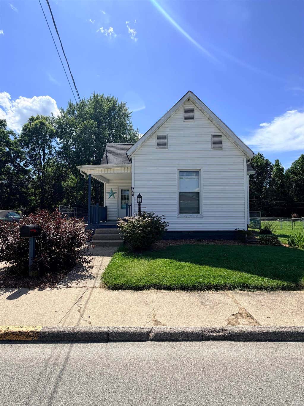 Photo of 269 N 8Th Street, Middletown, IN 47356 (MLS # 202626144)