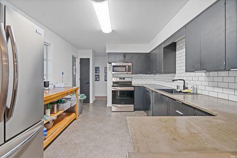 Tiny photo for 130 Westmoreland West Drive, Kokomo, IN 46901 (MLS # 202534769)