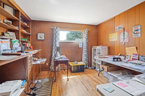 Tiny photo for 130 Westmoreland West Drive, Kokomo, IN 46901 (MLS # 202534769)