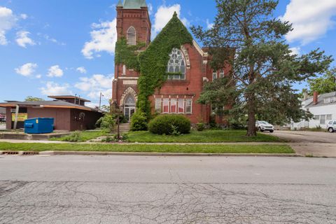 Tiny photo for 311 W Walnut Street, Kokomo, IN 46901 (MLS # 202625558)