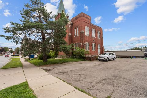 Tiny photo for 311 W Walnut Street, Kokomo, IN 46901 (MLS # 202625558)