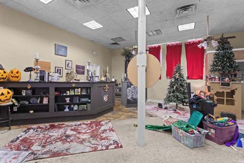 Tiny photo for 311 W Walnut Street, Kokomo, IN 46901 (MLS # 202625558)