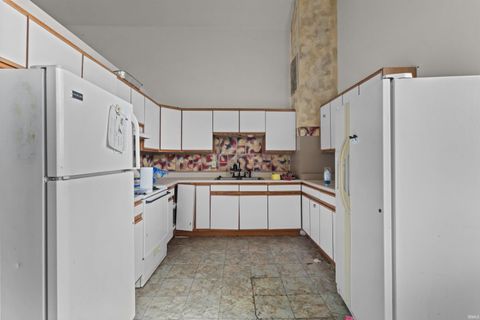 Tiny photo for 311 W Walnut Street, Kokomo, IN 46901 (MLS # 202625558)