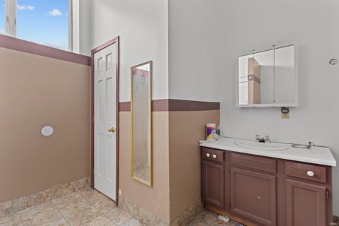 Tiny photo for 311 W Walnut Street, Kokomo, IN 46901 (MLS # 202625558)