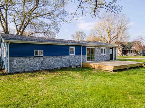 Tiny photo for 514 W 7th Street, Jonesboro, IN 46938 (MLS # 202612299)