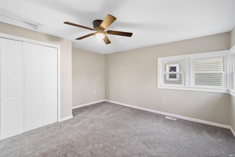 Tiny photo for 514 W 7th Street, Jonesboro, IN 46938 (MLS # 202612299)