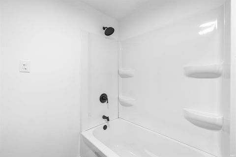 Tiny photo for 514 W 7th Street, Jonesboro, IN 46938 (MLS # 202612299)