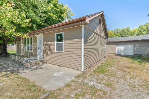 Tiny photo for 1914 Woodlawn Avenue, Logansport, IN 46947 (MLS # 202537221)