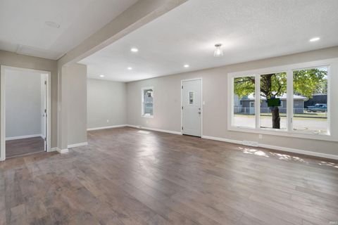 Tiny photo for 1914 Woodlawn Avenue, Logansport, IN 46947 (MLS # 202537221)