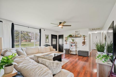 Tiny photo for 8696 E State Road 18, Galveston, IN 46932 (MLS # 202614432)