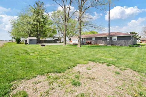 Tiny photo for 8696 E State Road 18, Galveston, IN 46932 (MLS # 202614432)